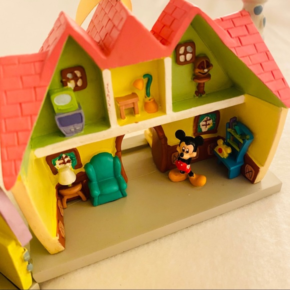 ❤️Pair of Iconic Mickey Minnie Mouse Toon Town Houses Ornaments Disneyland💛 - Picture 9 of 9